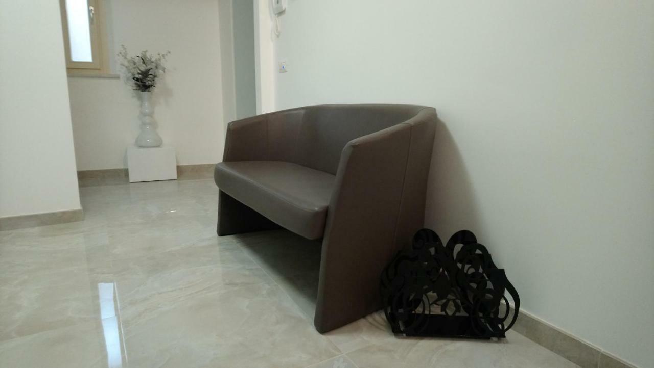 Gli Angeli Bed & Breakfast Loreto Bagian luar foto